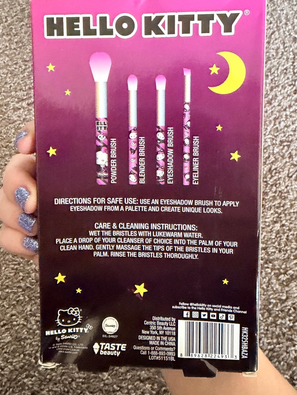 Hello Kitty 4 Piece Cosmetic Brush Set - Picture 4 of 5